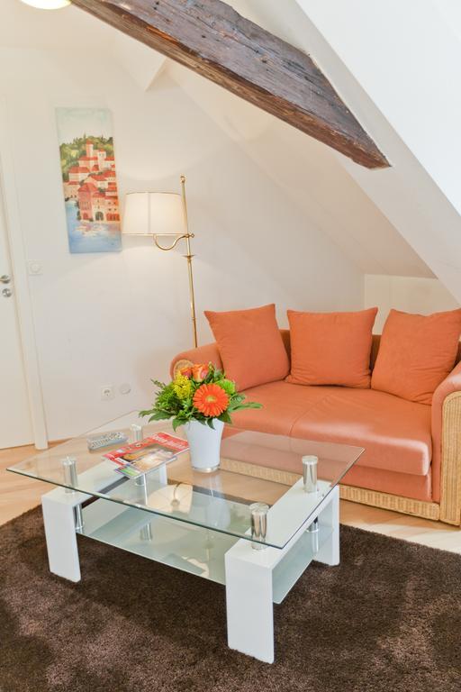 Hotel Zum Goldenen Loewen Baden-Baden Quarto foto