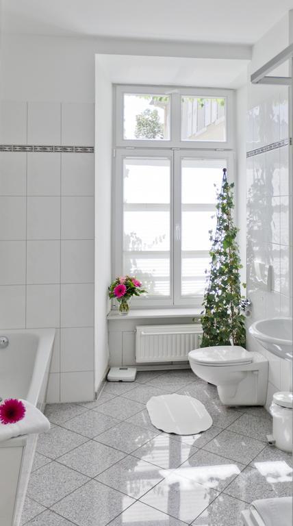 Hotel Zum Goldenen Loewen Baden-Baden Quarto foto